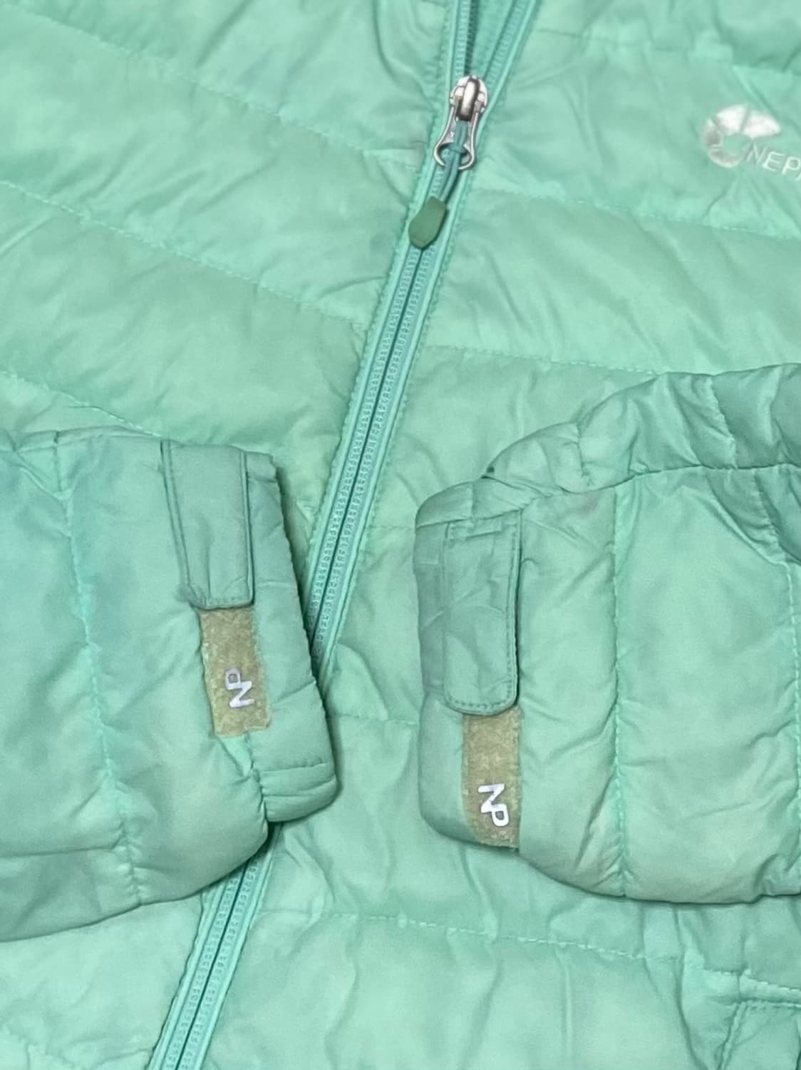 네파 구스 라이트 후드 패딩 여성 95 사이즈 상품이미지5