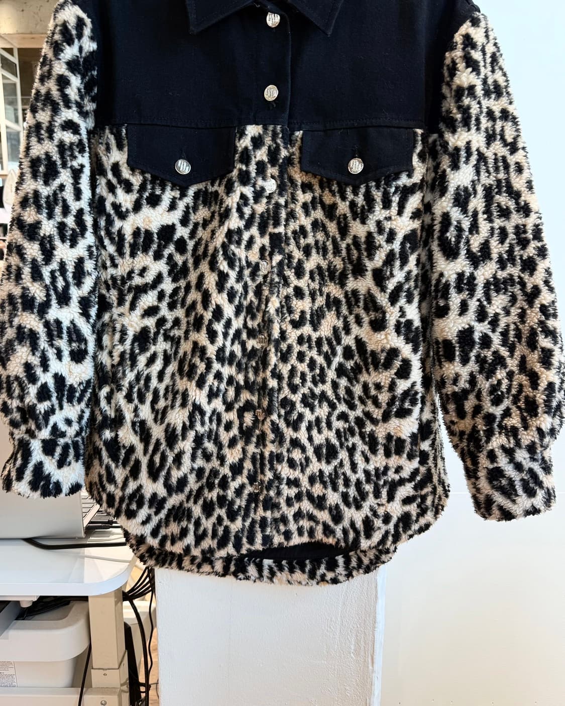 마쥬 블랙 레오파드 퍼 자켓 상품이미지6