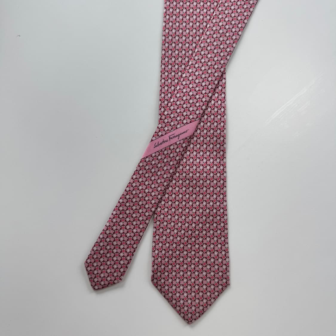 신형 페레가모(Ferragamo) 명품 정품 모노그램 넥타이 8.1cm 상품이미지1