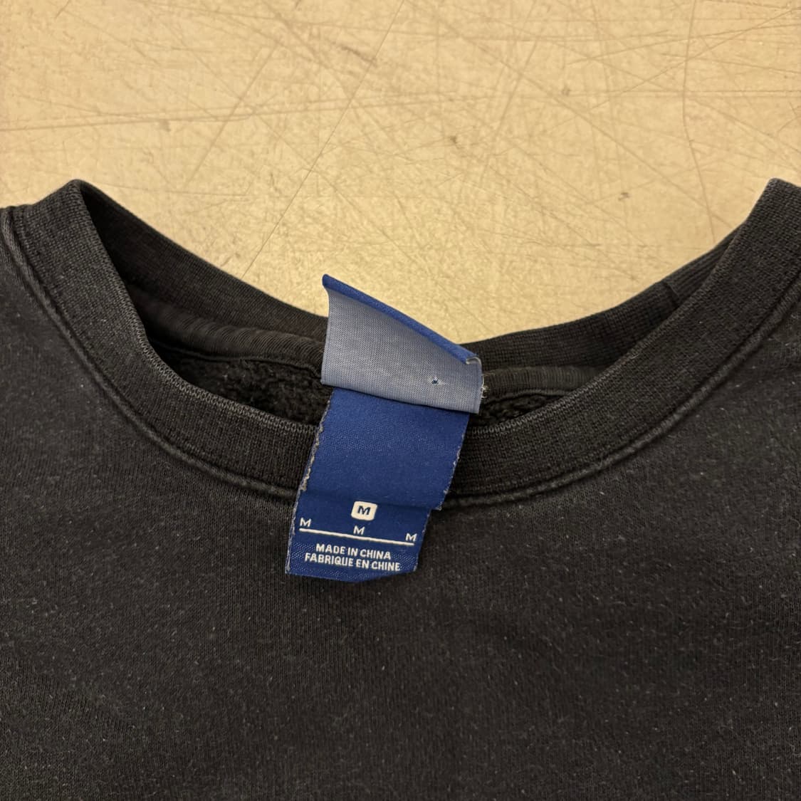 나이키 스몰로고 블랙 맨투맨 상품이미지3