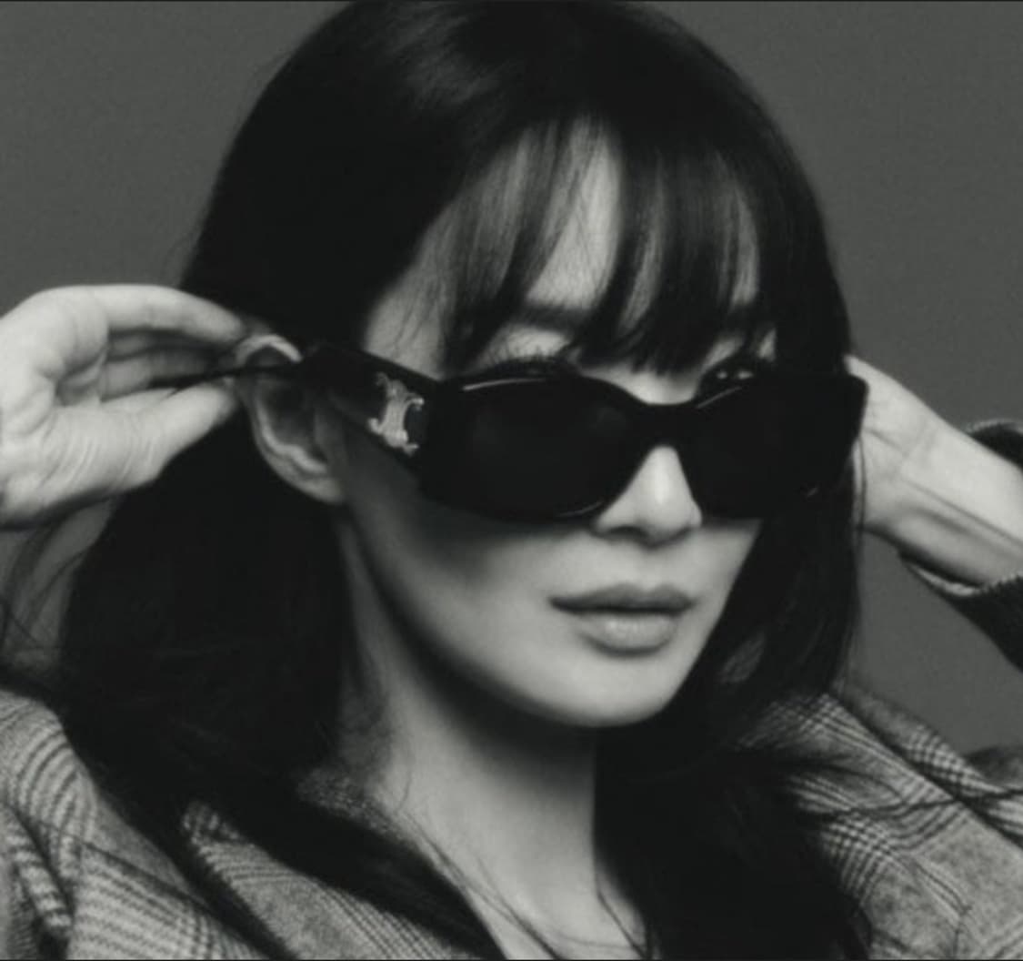 셀린느 CL40282U 블랙 신민아 선글라스 상품이미지9