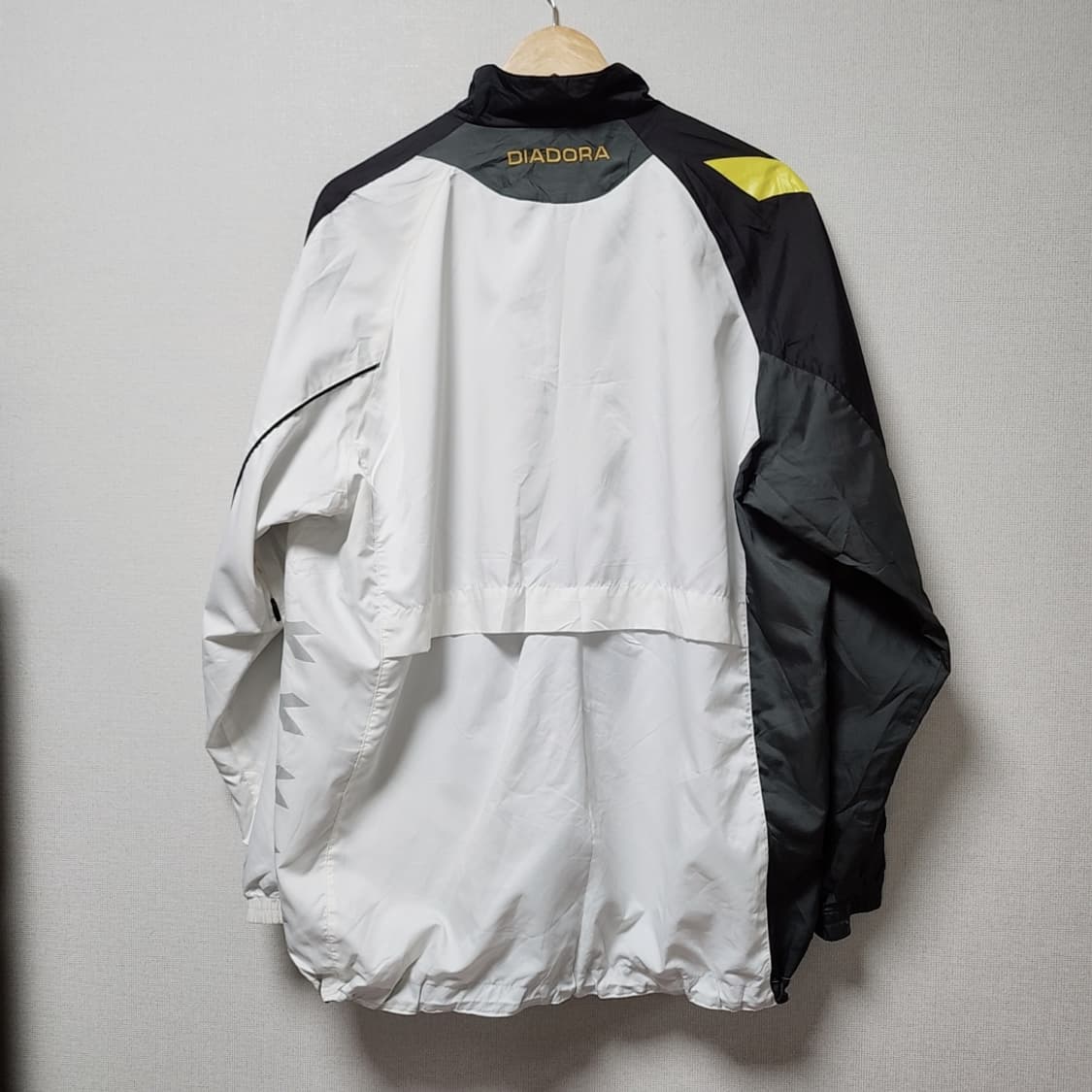 [XL] 디아도라 올드스쿨 바람막이 상품이미지2