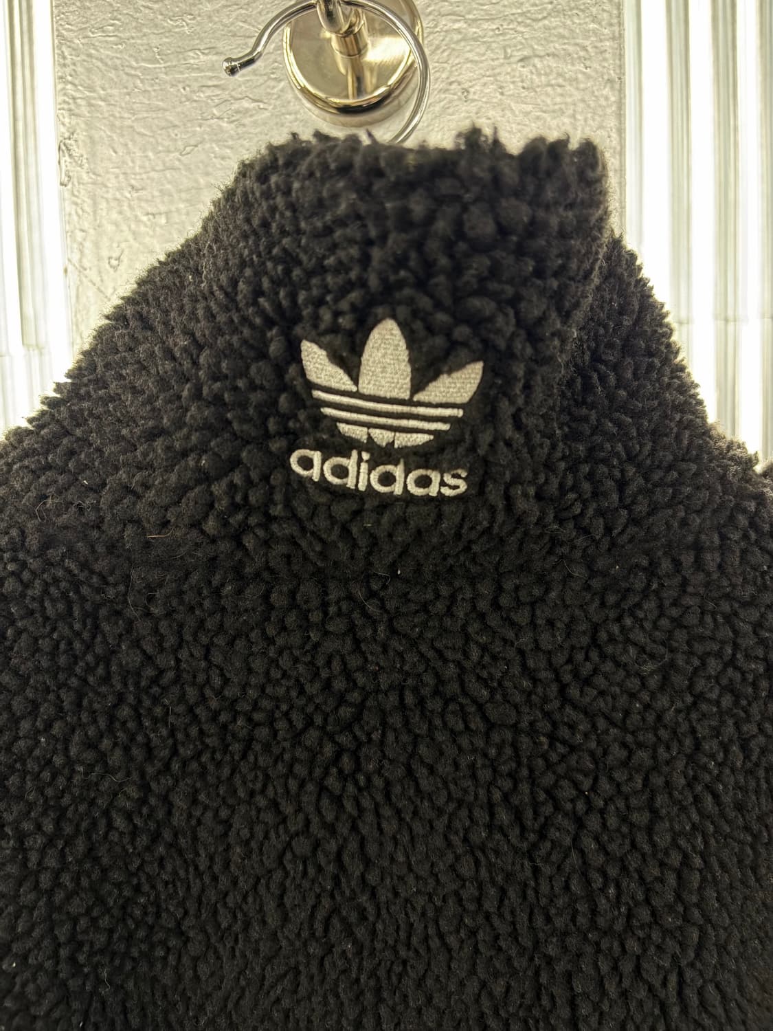 Adidas sherpa jacket black L 상품이미지5