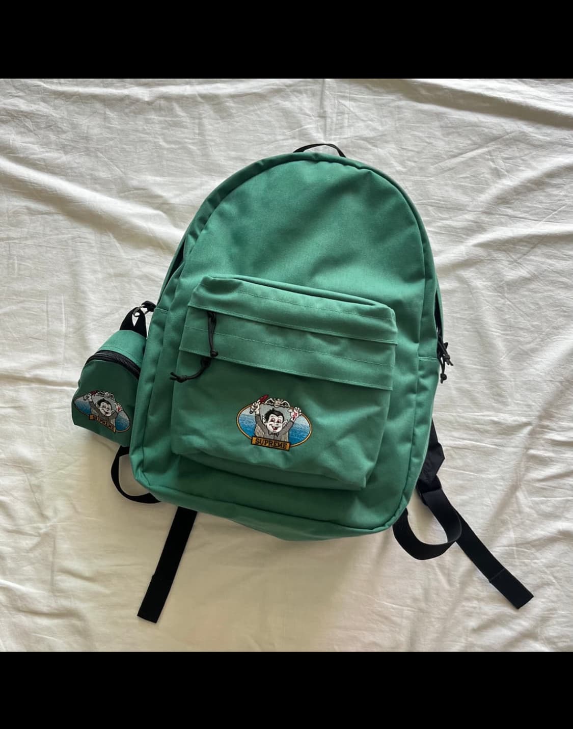 슈프림 21ss 코듀라 뱀파이어 백팩 그린 상품이미지2