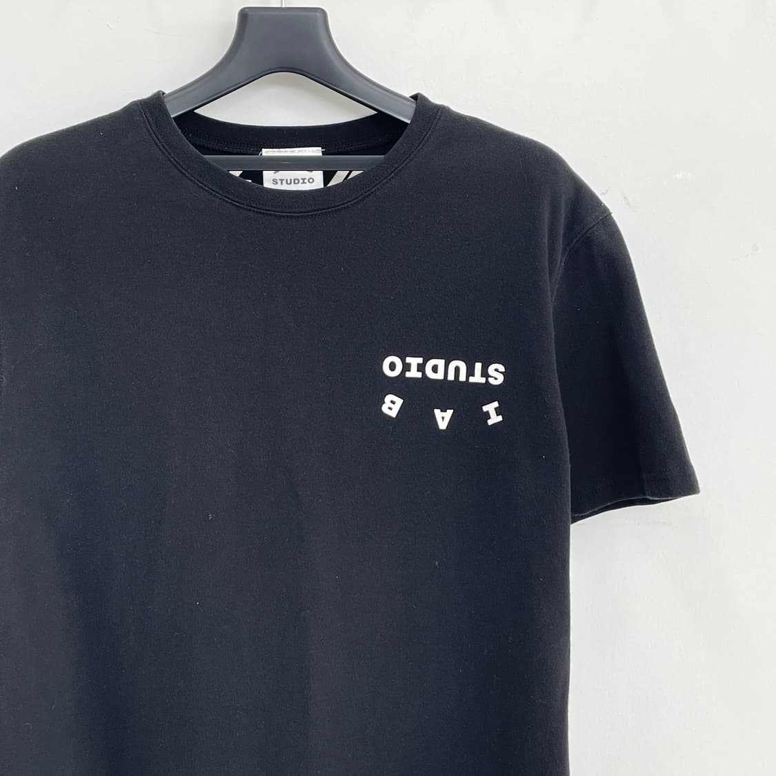 아이앱 식케이 공용95 콜라보 블랙 반할 티셔츠 상품이미지2