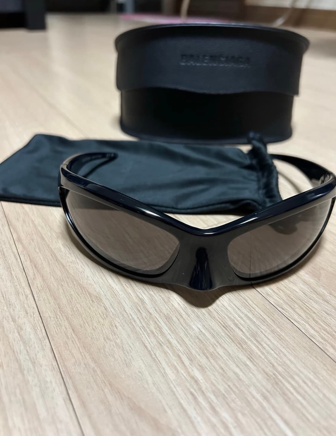 발렌시아가 스킨캣 상품이미지3