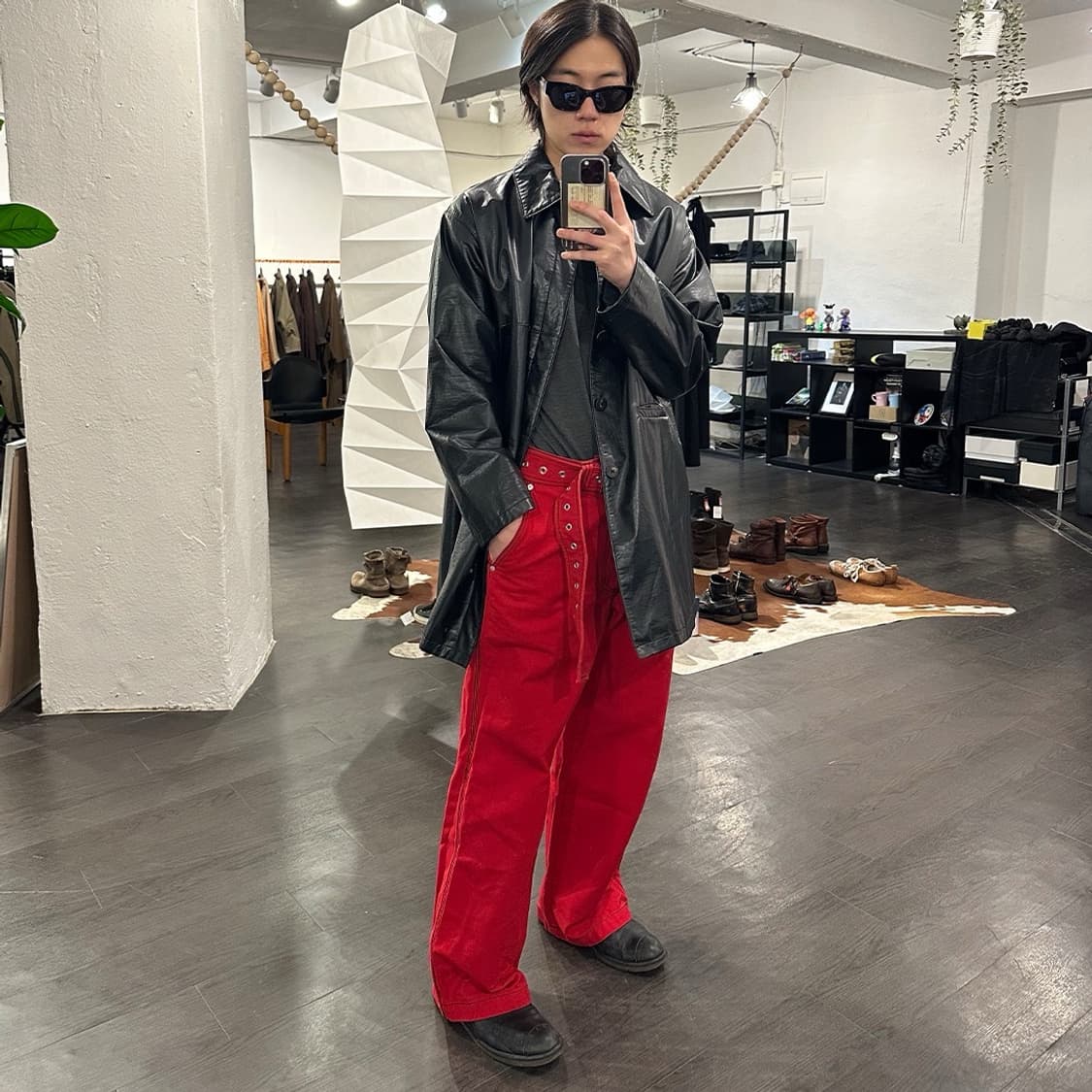 존 로렌스 설리반 벨티드 오버사이즈 팬츠 레드 상품이미지4