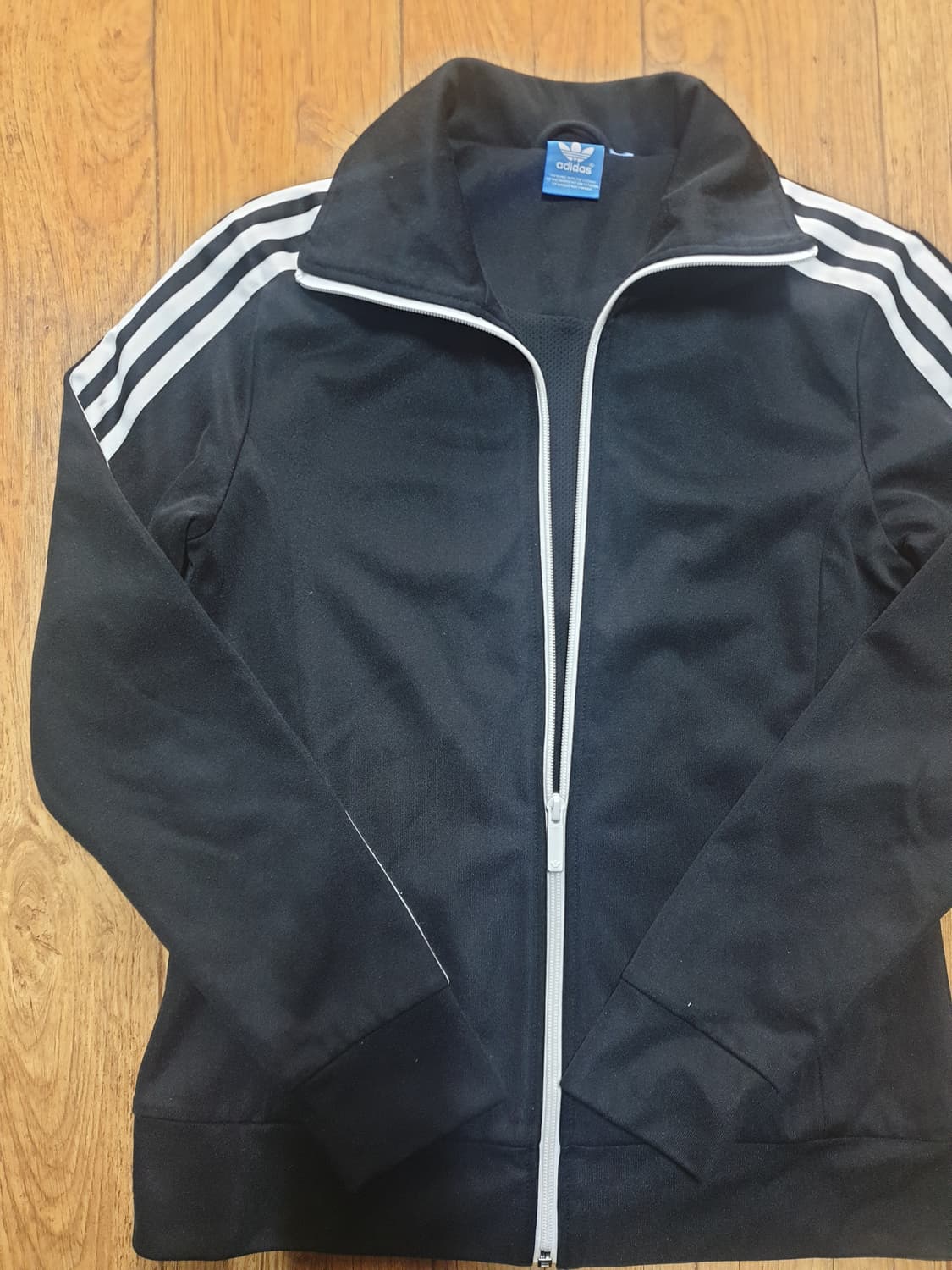 아디다스 운동복 집업 90 사이즈입니다 상품이미지4