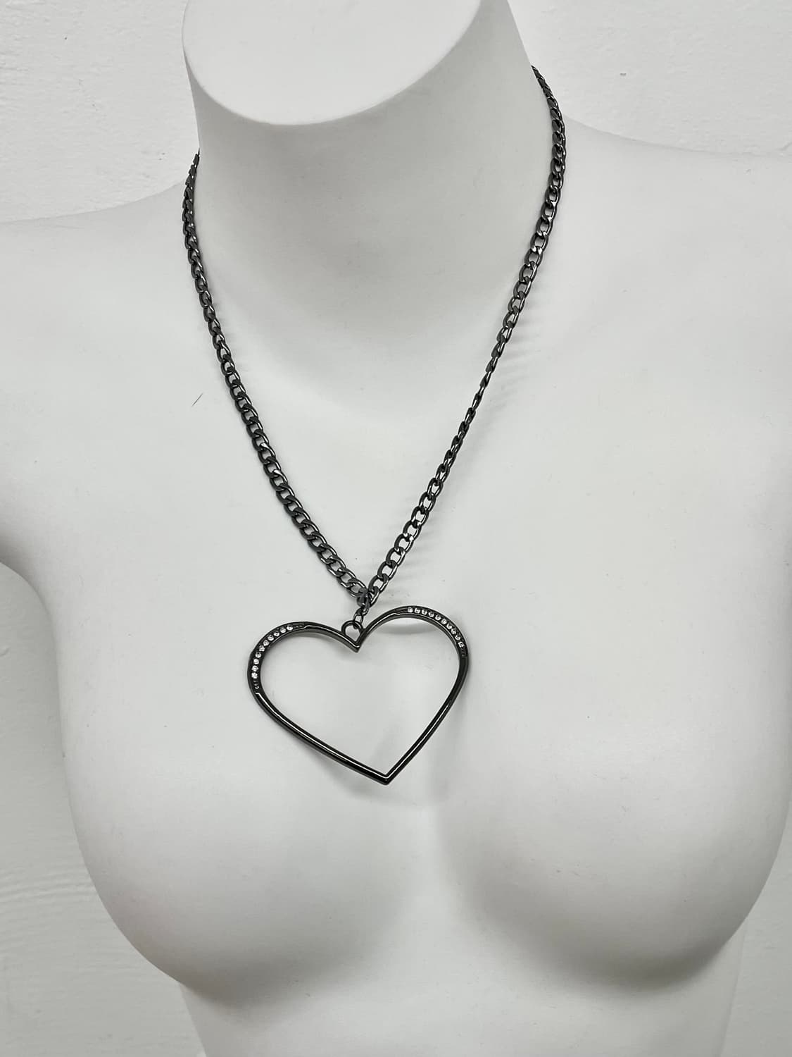 볼드 하트 큐빅 네크리스 상품이미지4