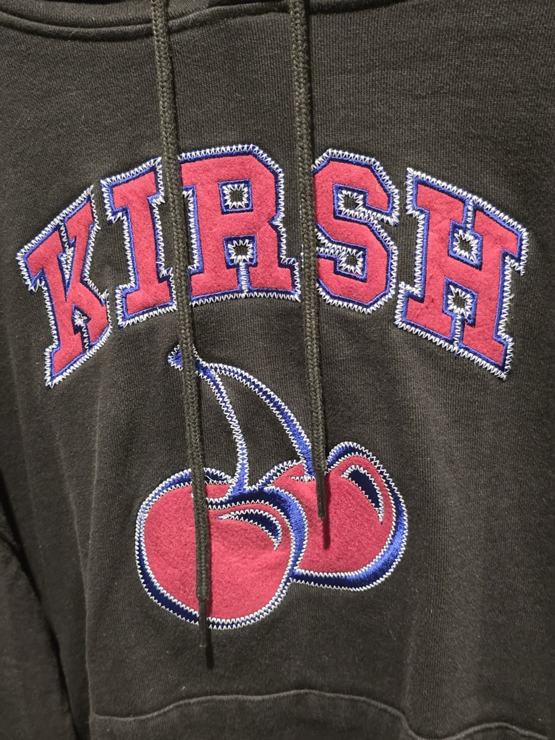 KIRSH Big Cherry Hoodie 상품이미지2