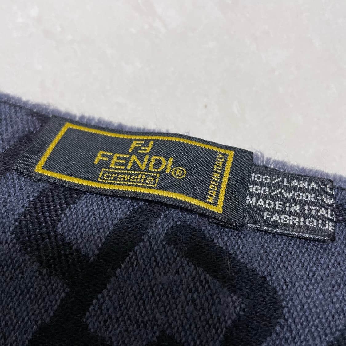 FENDI 펜디 더블페이스 FF로고 머플러 상품이미지5