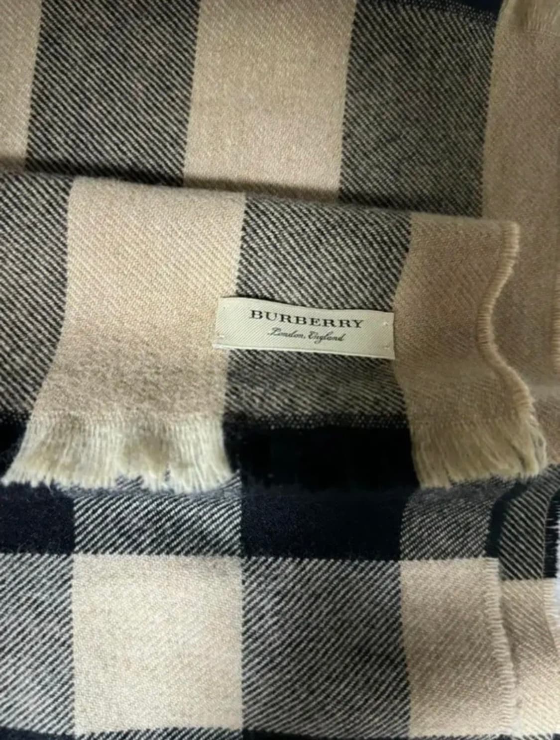 버버리 머플러 [보관새상품] 상품이미지1