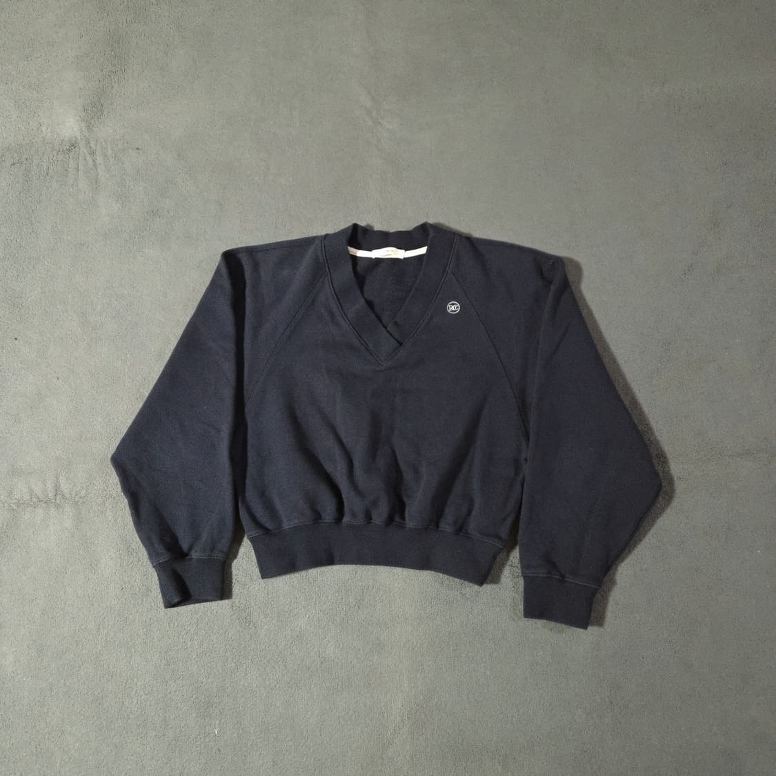 렉토 우먼 시그니처 로고 브이넥 스웻셔츠 맨투맨 차콜 상품이미지2