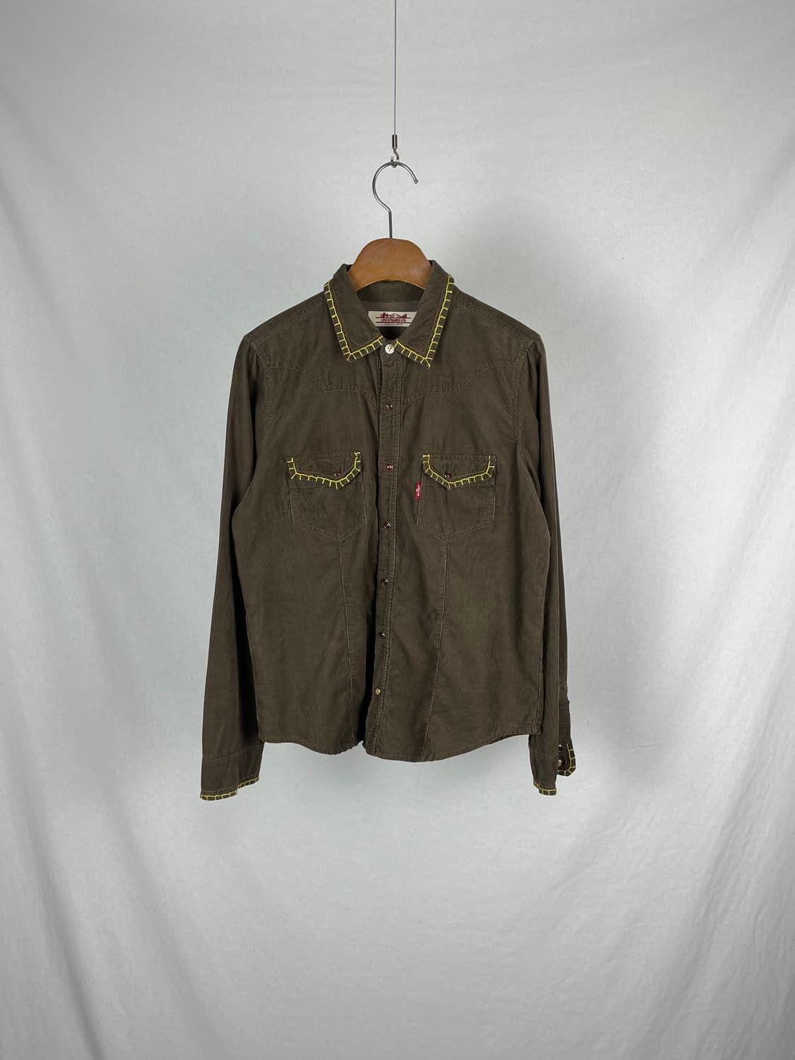 Levi's 골덴 자수 디테일 셔츠  상품이미지1