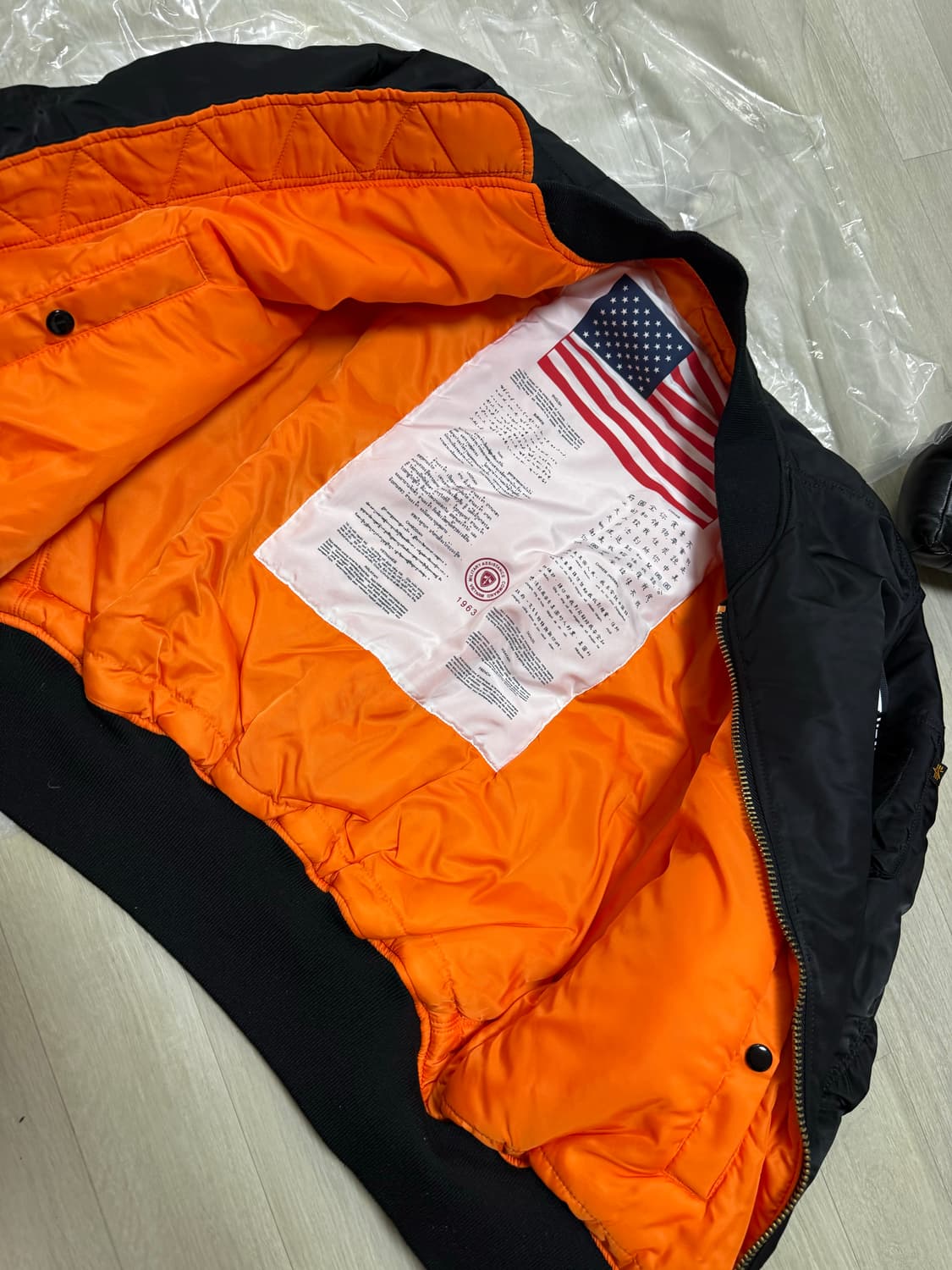 [L] 알파인더스트리 MA-1 블랙 봄버 자켓 상품이미지2