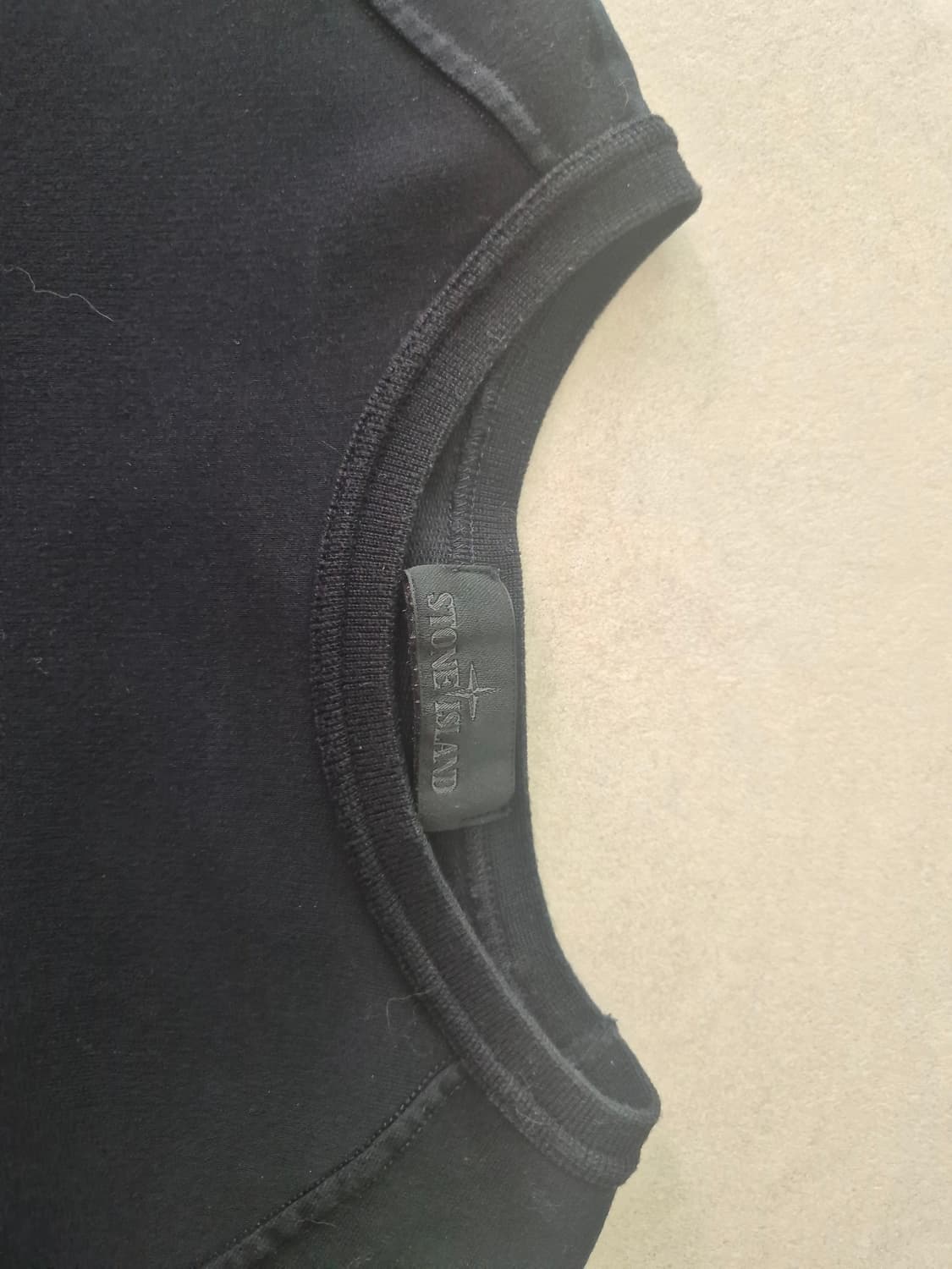 스톤아일랜드 맨투맨 블랙와펜 L 상품이미지3