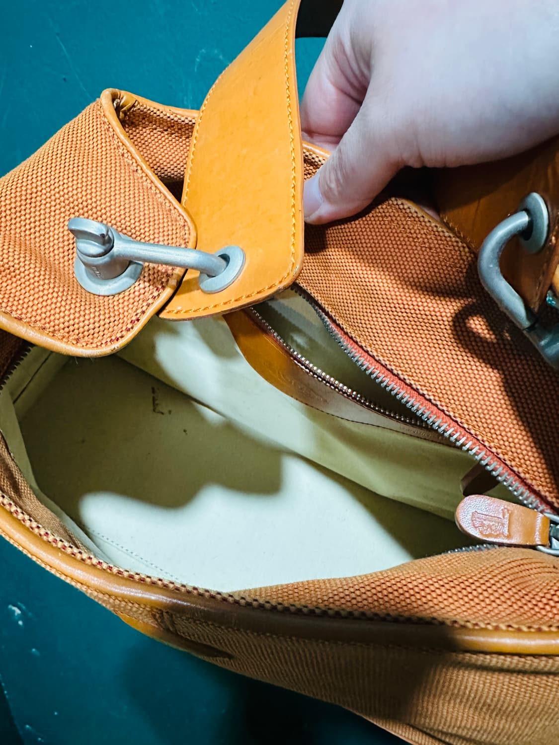 토즈 오렌지 숄더백 상품이미지7