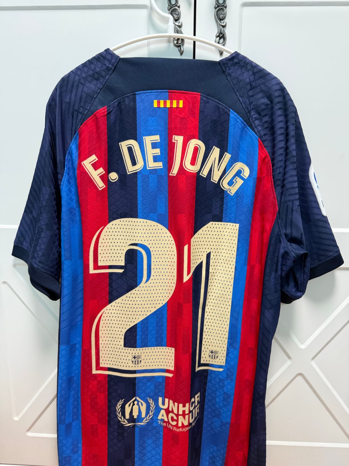 22/23 바르셀로나 어센틱 데용 유니폼 상품이미지2