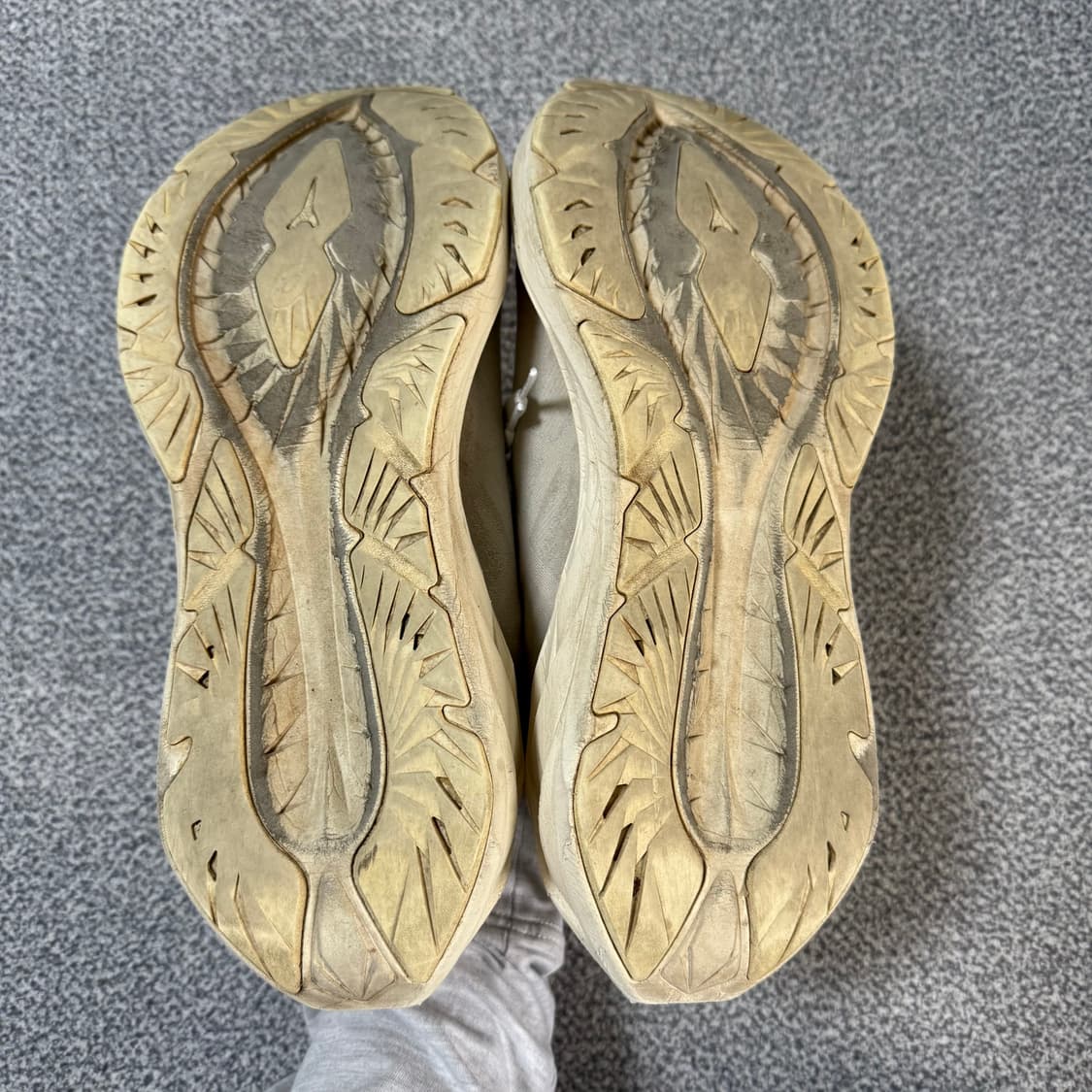 [정가 20만원] 아식스 노바블라스트 4 285 상품이미지5