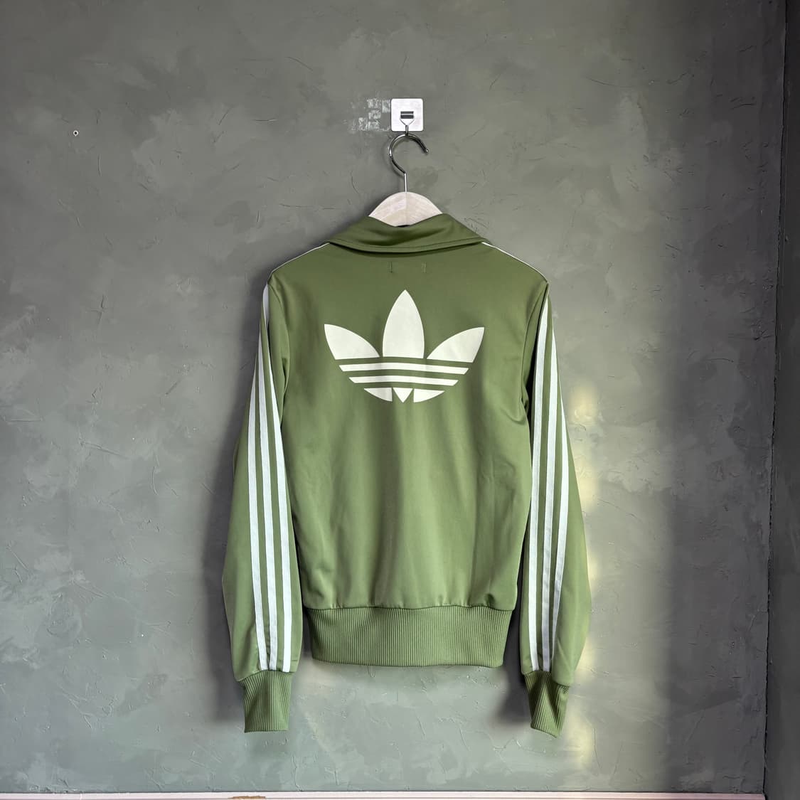 아디다스 파이어버드 백로고 져지 트랙탑 카키 올리브 말차 셋업 상품이미지4