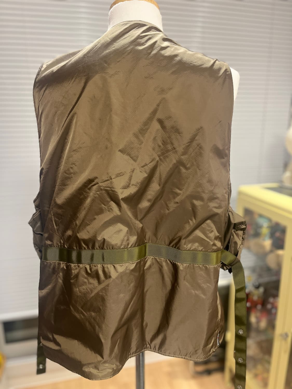 비즈빔 아카이브급 트랜스미터 올리브 베스트 XL 상품이미지7