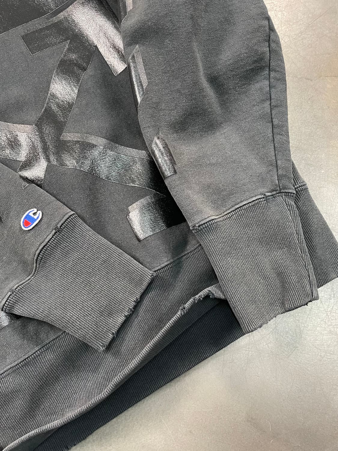 오프화이트 X 챔피온 스웻후드 상품이미지3