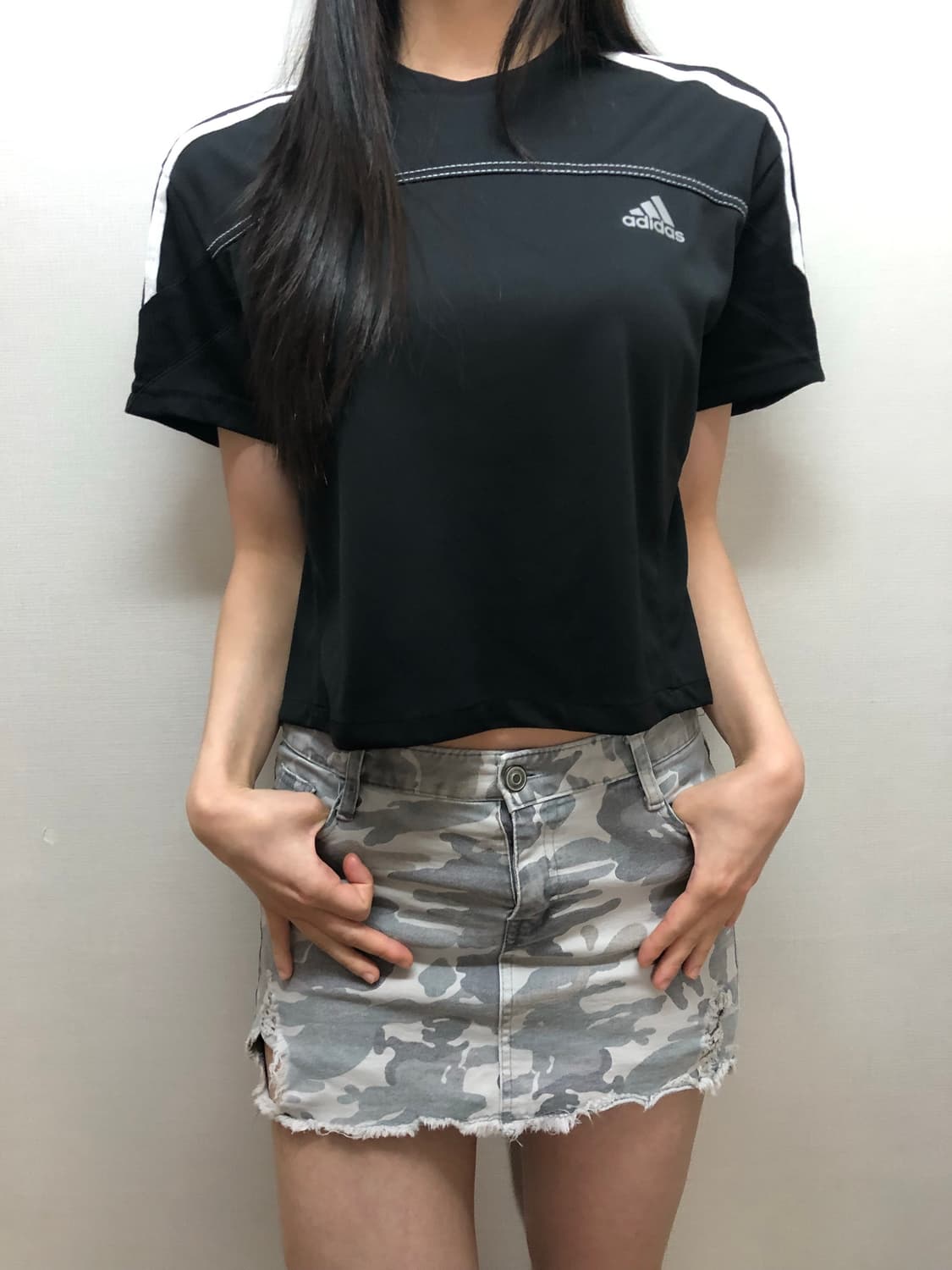 빈티지 아디다스 블랙 크롭 티셔츠 상품이미지3