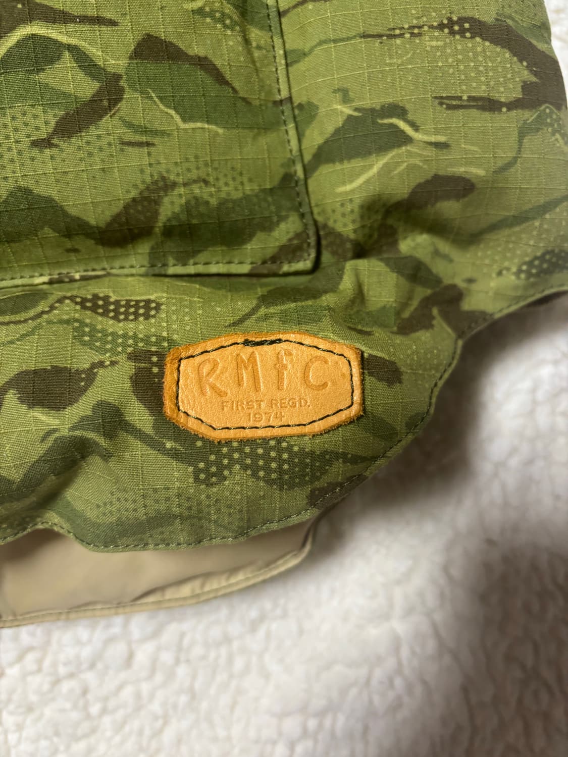 나이젤 카본 x 로키 마운틴 페더베드 패딩 베스트 / 카모 / 46(L) 상품이미지7