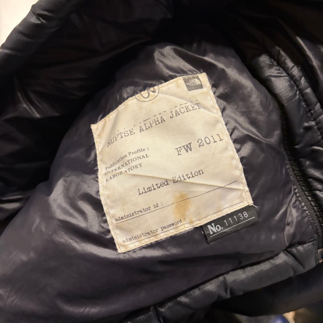 [90] 노스페이스 화이트라벨 700 LTD 블랙/브라운 패딩 B899 상품이미지7