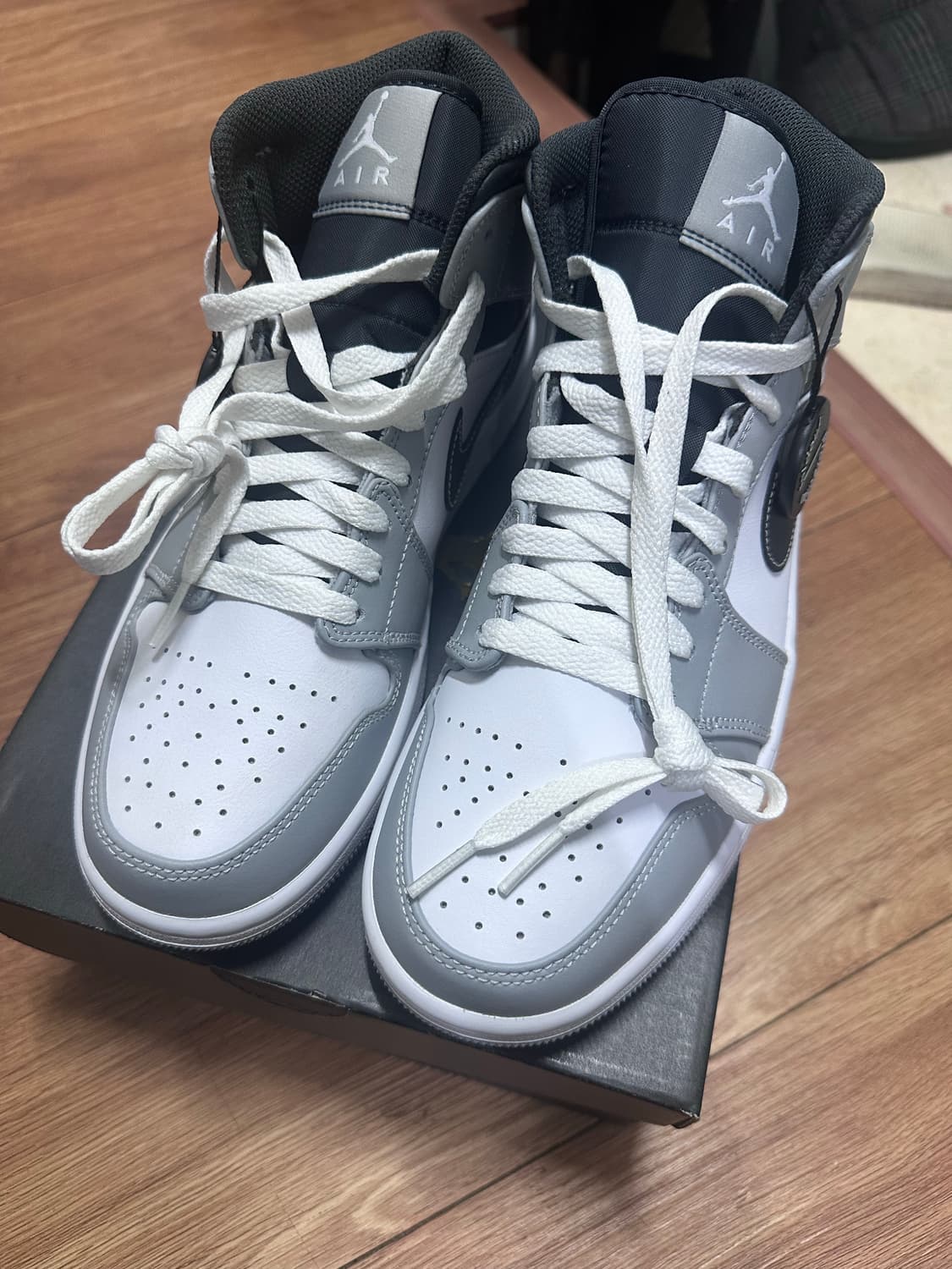 나이키 조던1 미드 라이트 스모크그레이 250 상품이미지3