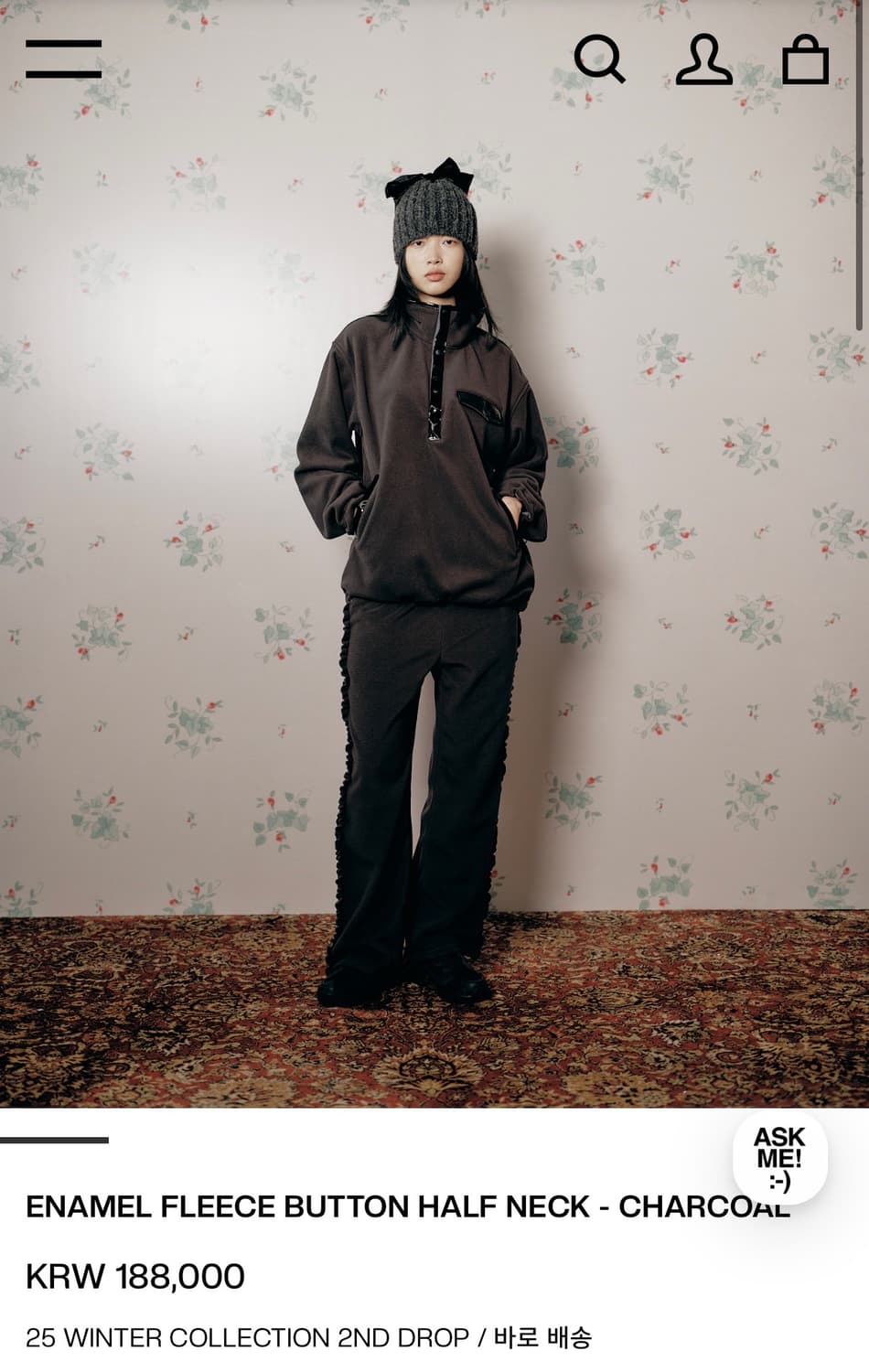 생긴스튜디오 에나멜 플리스 버튼 하프 넥 - 차콜 상품이미지1