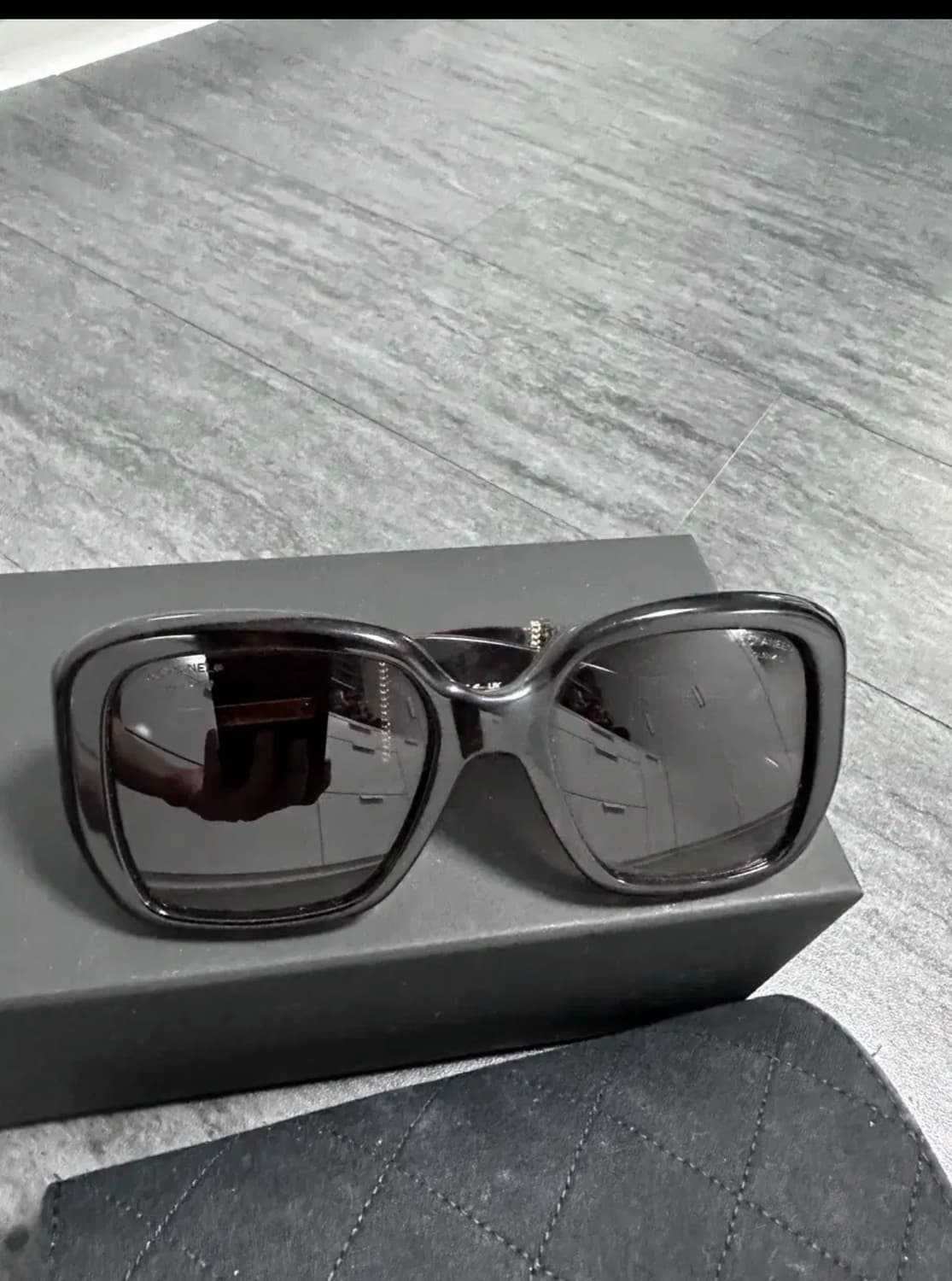 샤넬 스퀘어 프레임 아세테이트 선글라스 상품이미지3