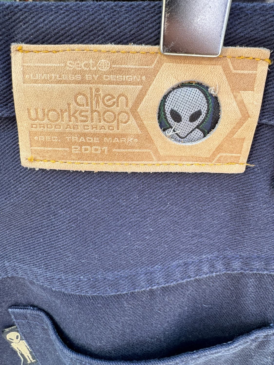 00s 에일리언워크샵 네이비팬츠 상품이미지7