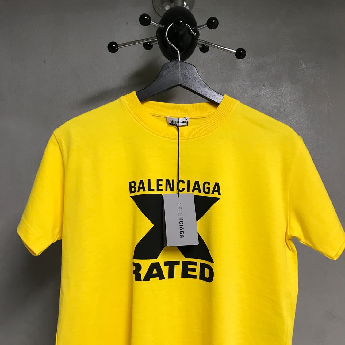 발렌시아가 옐로 반팔 티셔츠 새상품 L 상품이미지2