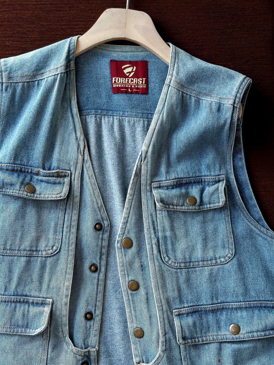 Washed denim fabric utility vest 상품이미지1