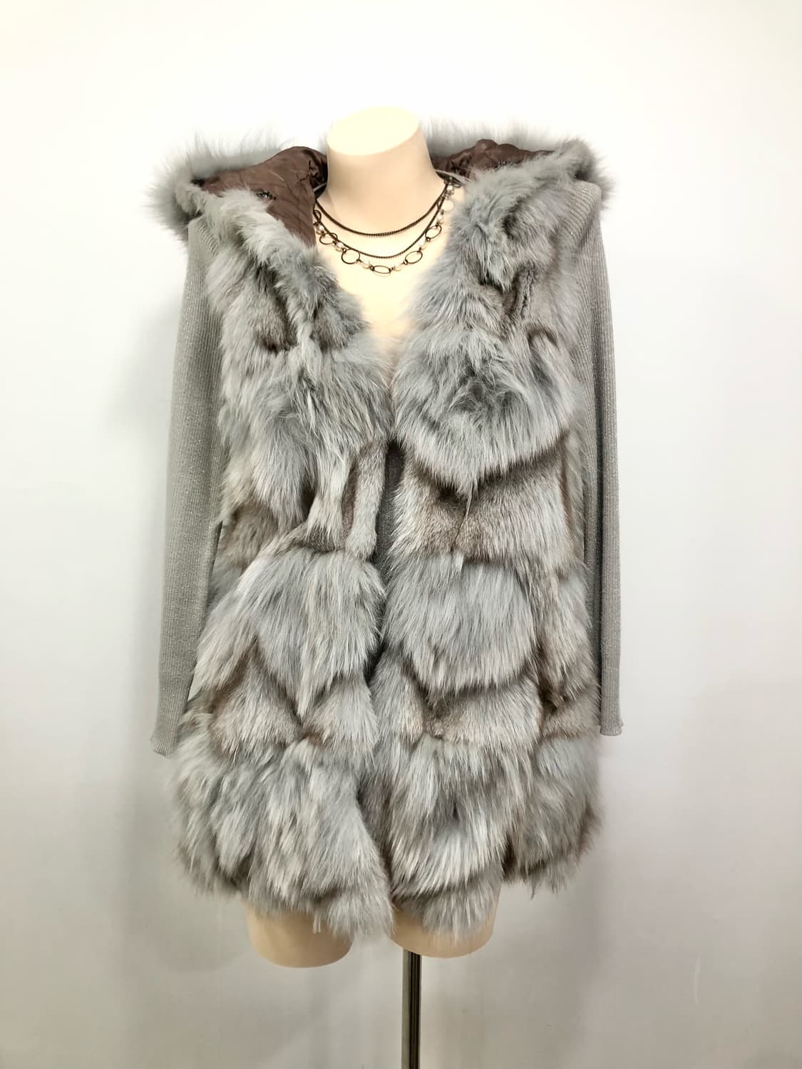gray brown hooded fur vest 상품이미지1