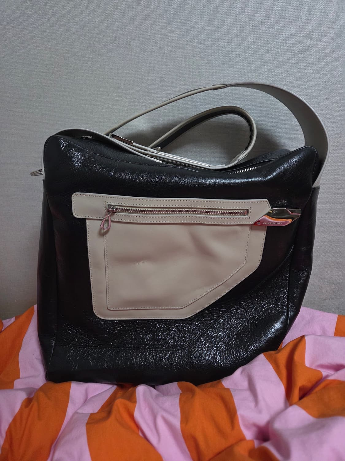 키코 코스타디노브 deltum 레더백 상품이미지1