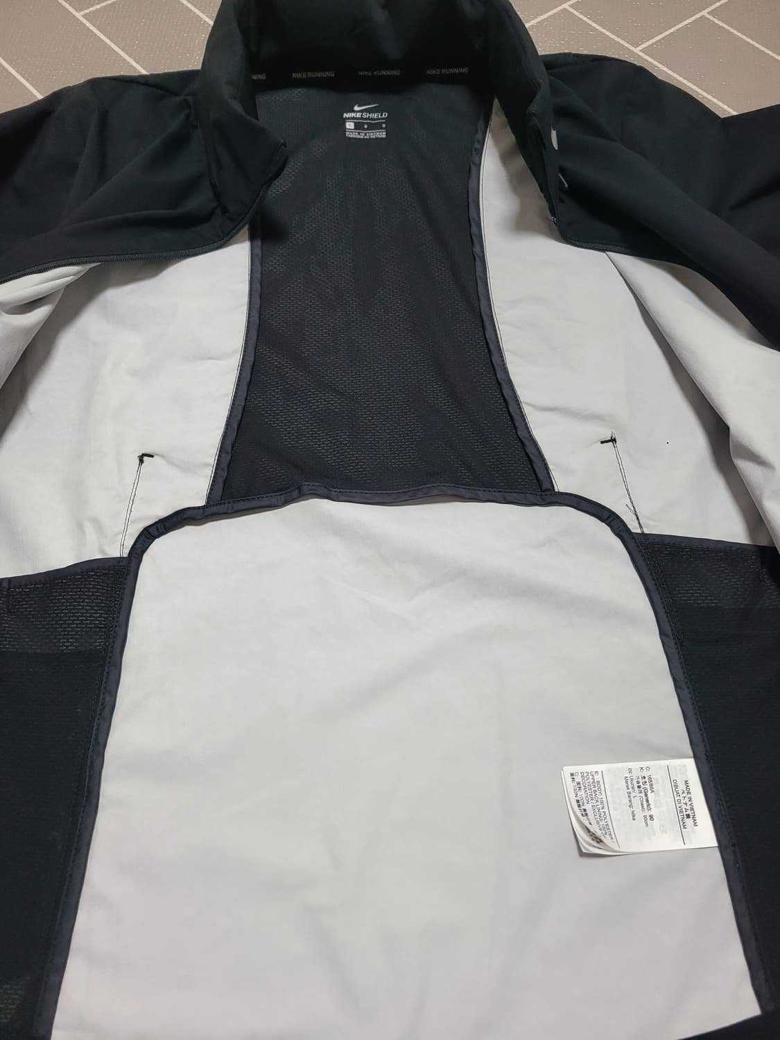 나이키 여성 러닝 쉴드 후디 재킷 L 상품이미지3