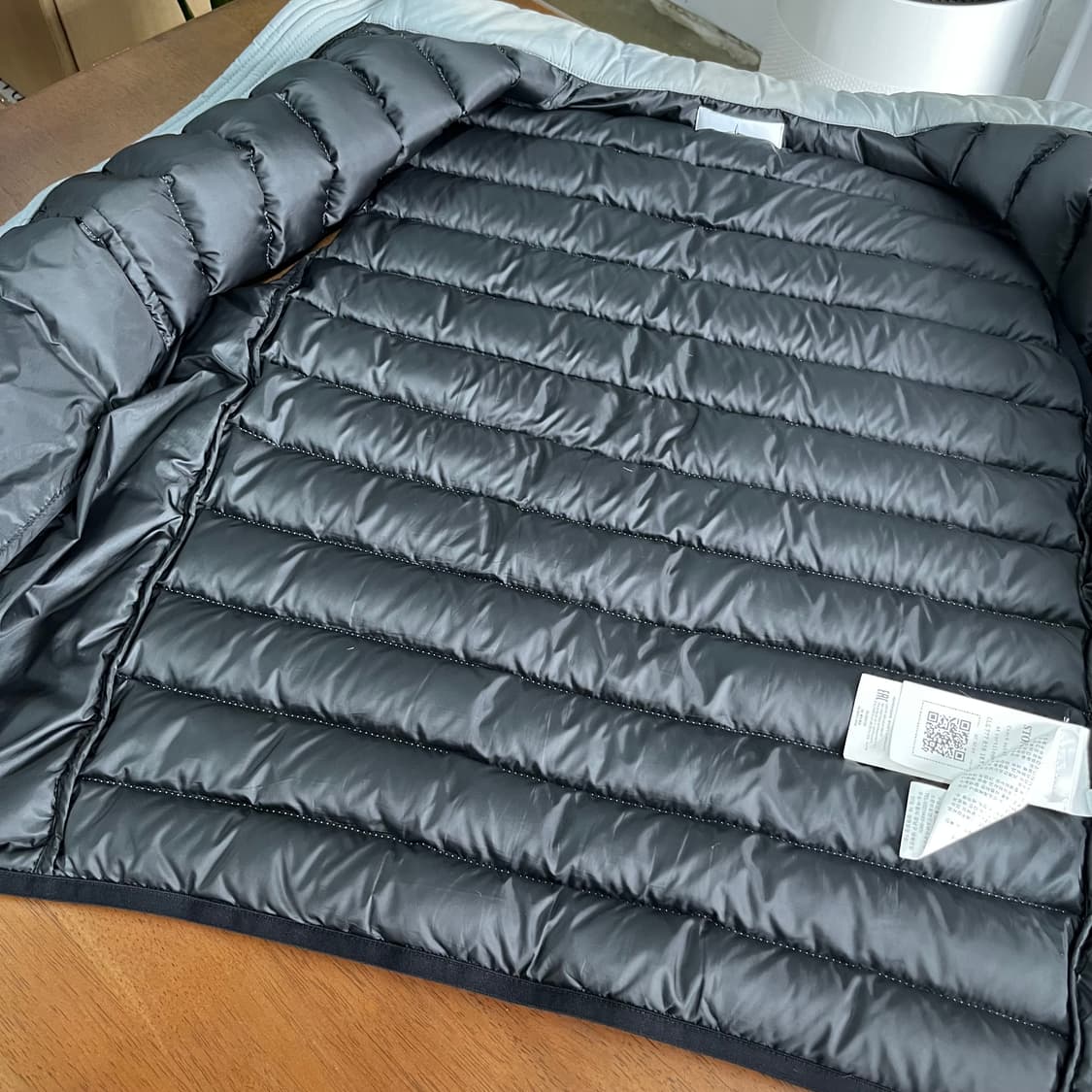 스톤아일랜드 Nylon-Tera 패딩 베스트 XL 상품이미지7