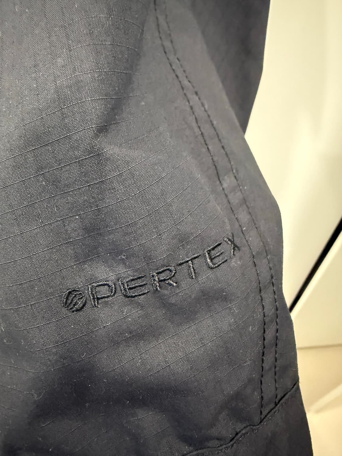 브라운야드 에센셜 숏 자켓 퍼텍스  상품이미지3