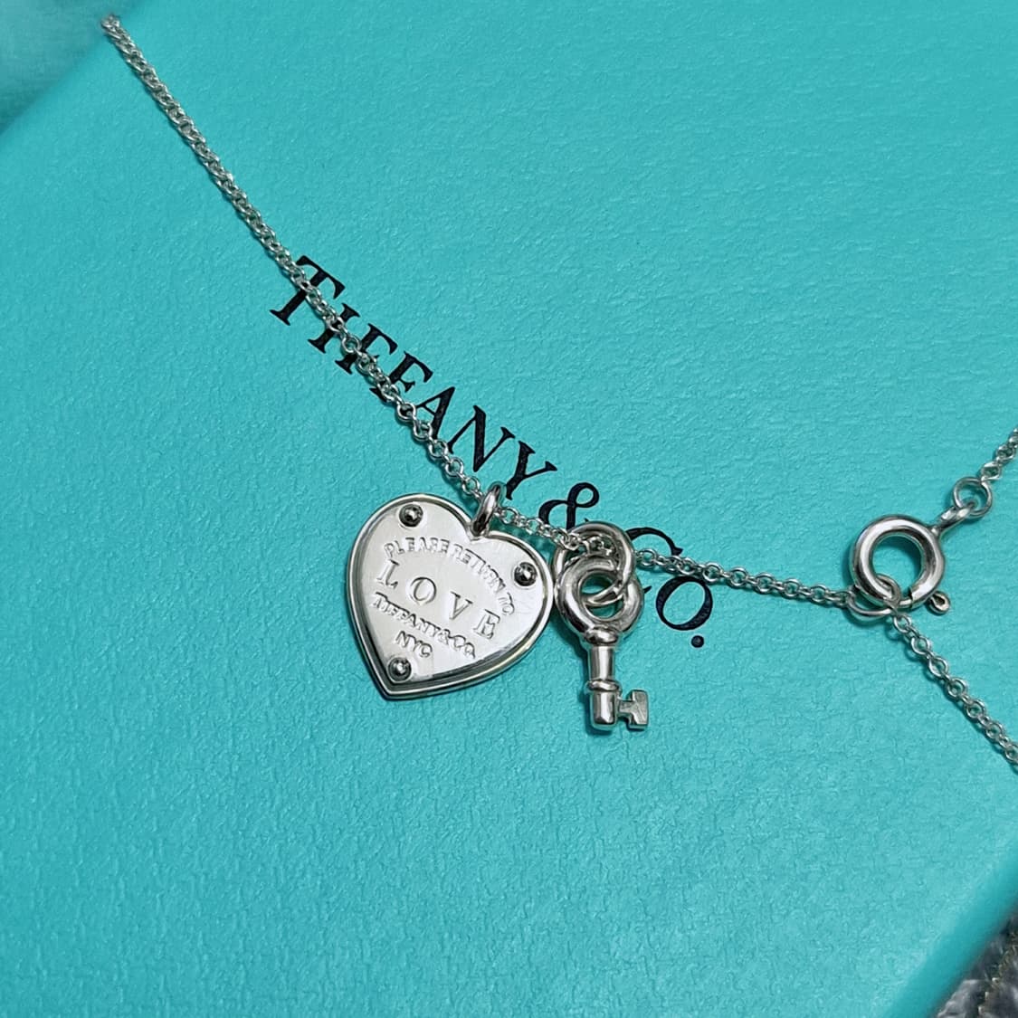 티파니앤코 러브 하트 키 목걸이 상품이미지5