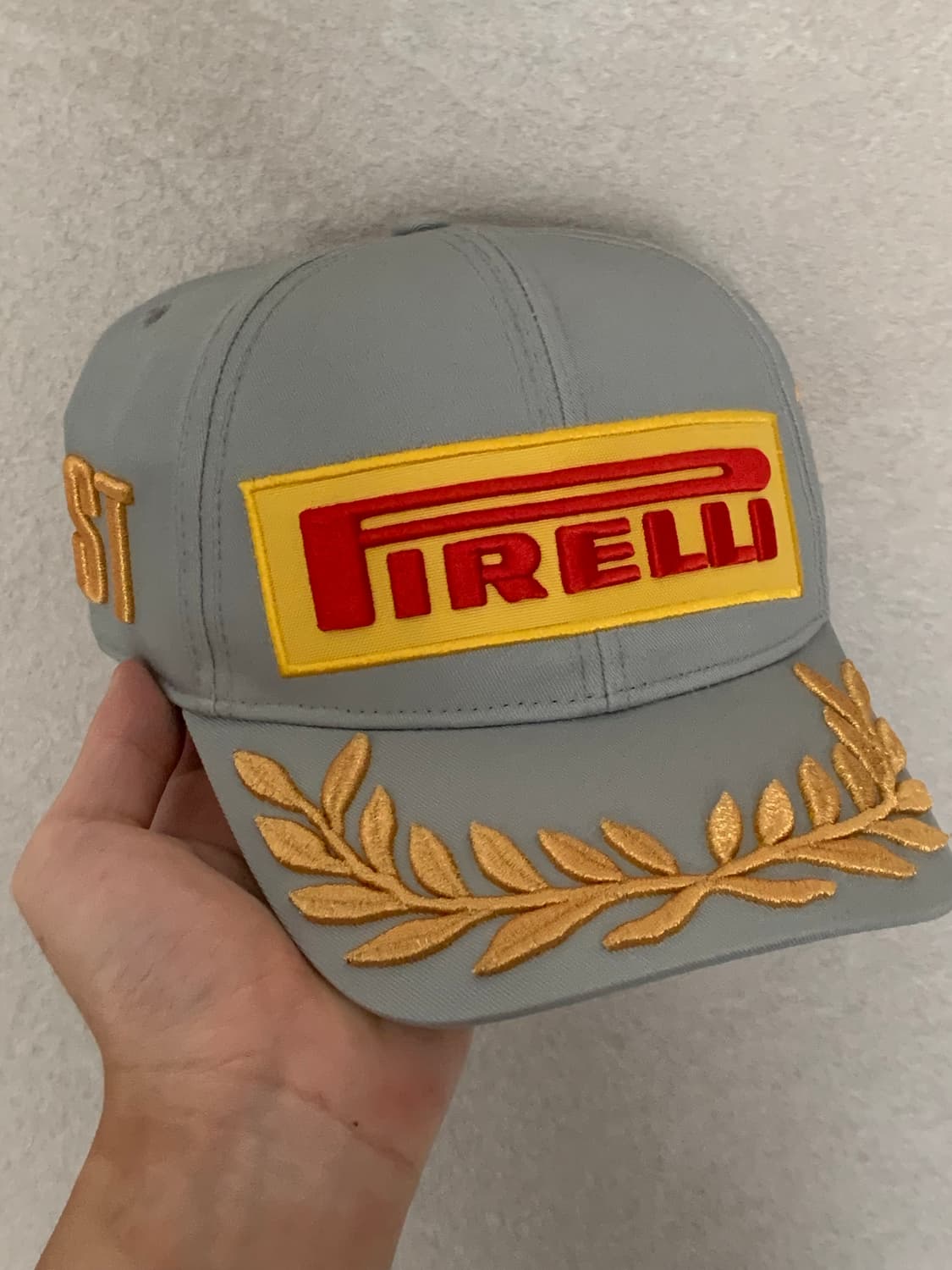 F1 Pirelli 피렐리 포디움 캡 2025 한정판 새상품 상품이미지2