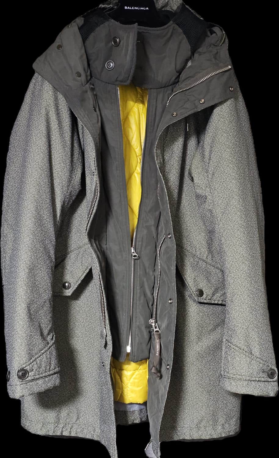 CP컴퍼니 JPT 라인의 트위드 코트. 정품 상품이미지2