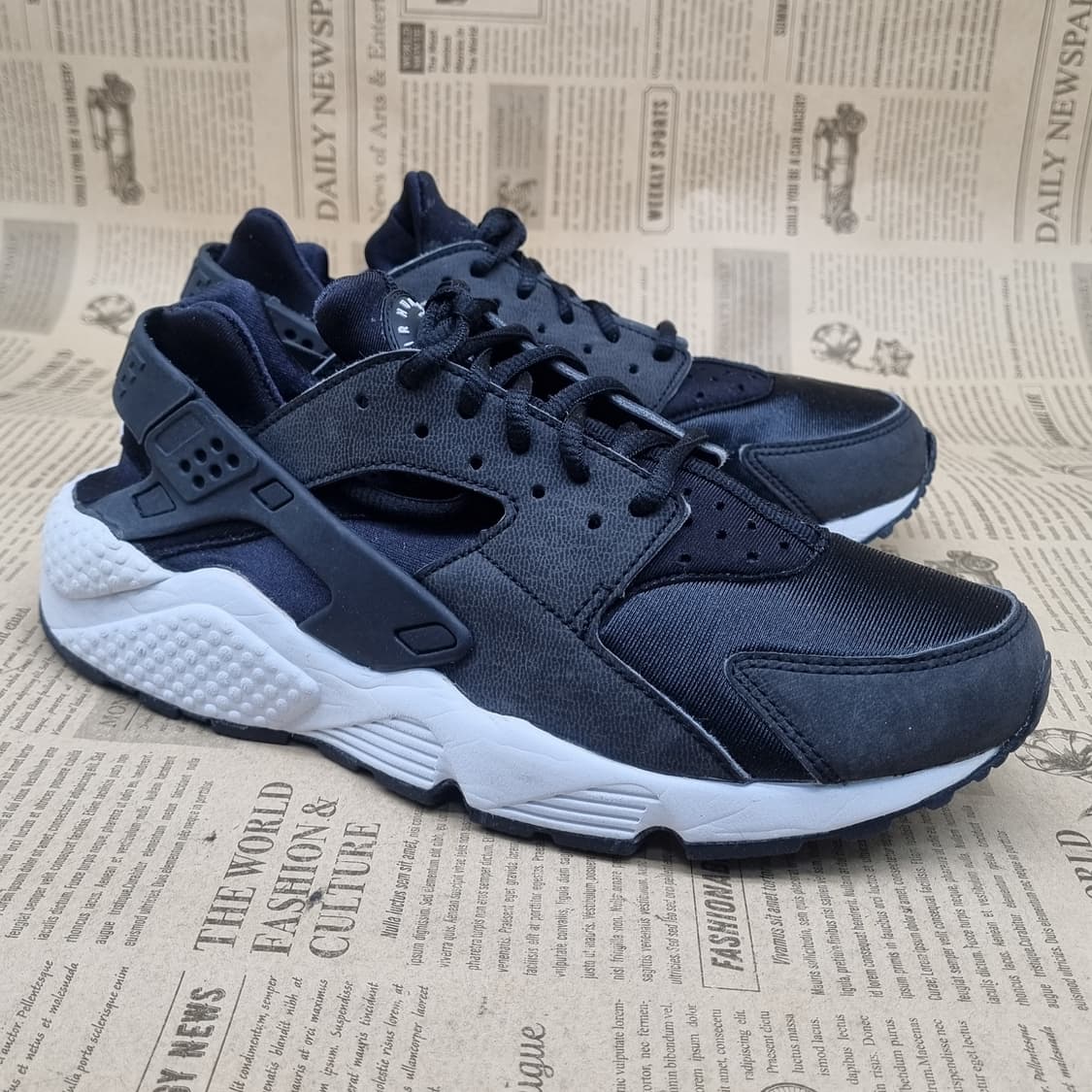 나이키 허라취 운동화 실사이즈250 상품이미지1