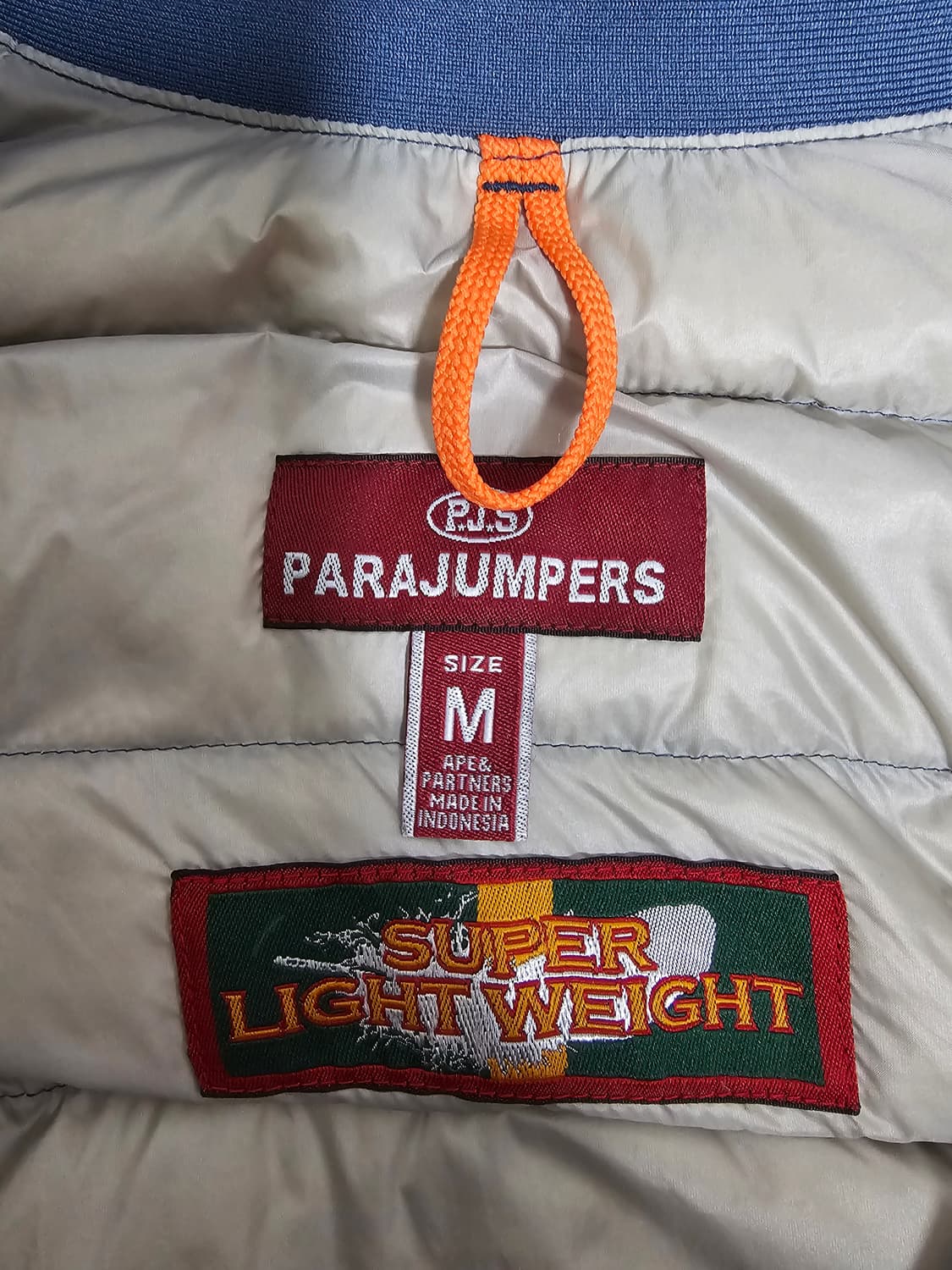 파라점퍼스 여성 경량패딩 M 정품큐알인증 상품이미지4