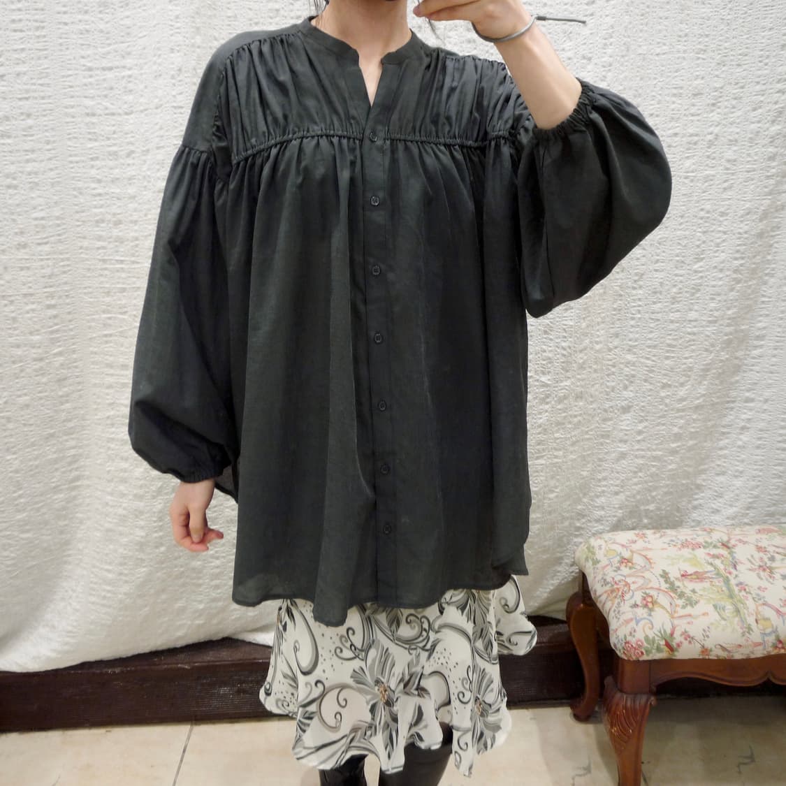 charcoal shirred blouse 상품이미지2