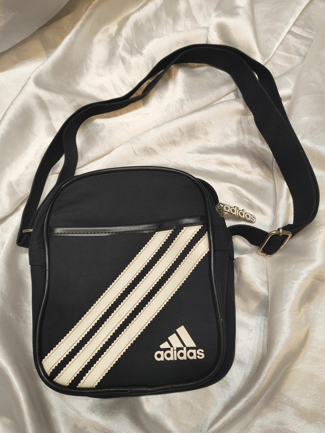 아디다스 크로스 백 상품이미지1