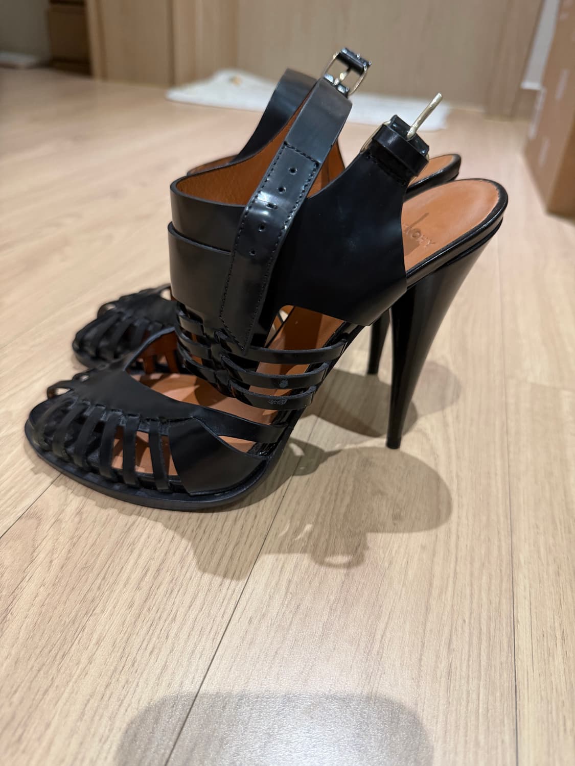 지방시 블랙 힐 샌들36.5추천 상품이미지1