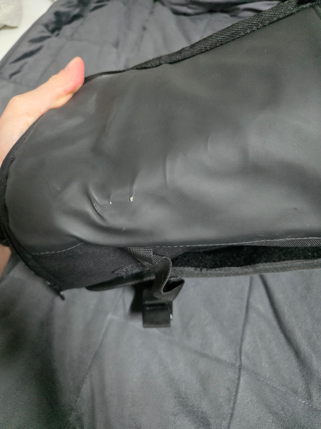 ultimeik 얼티메이크 6011 메신저백 블랙 팔아요 !! 상품이미지4