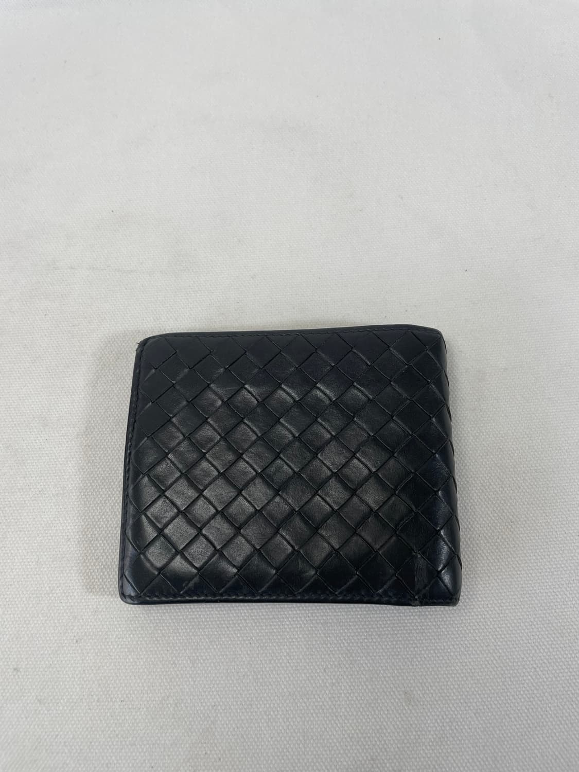 [블랙] 보테가베네타 인트레치아토 반지갑 남자지갑


 상품이미지1